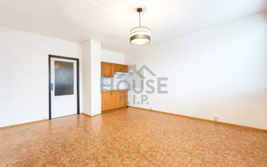 Prodej bytu 2+kk, 42 m² – Praha, Hlubočepy, ulice Voskovcova