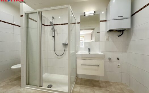 Pronájem bytu 2+kk, 89 m² – Praha, Žižkov, ulice Kubelíkova