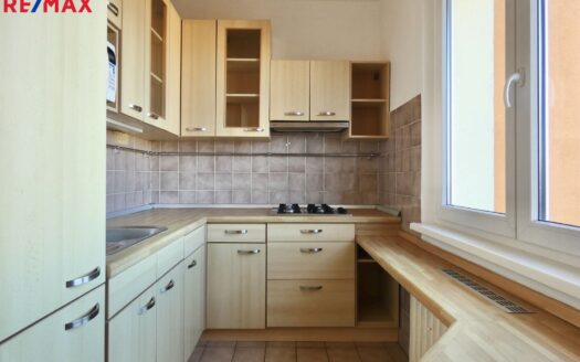 Pronájem bytu 2+1, 53 m² – Praha, Malešice, ulice Káranská