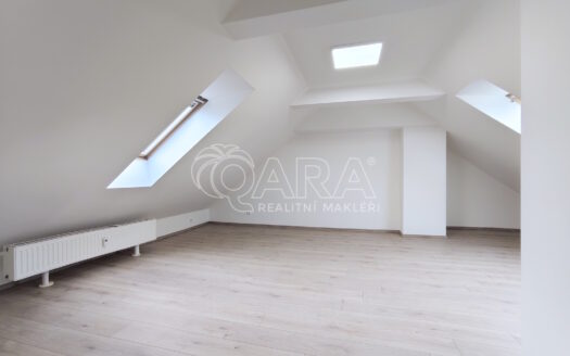 Pronájem bytu 2+1, 69 m² – Praha, Michle, ulice Hanusova