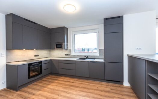 Pronájem bytu 3+kk, 83 m² – Praha, Prosek, ulice Čakovická