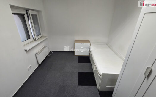 Pronájem bytu 1+kk, 15 m² – Praha, Hostavice, ulice Pilská