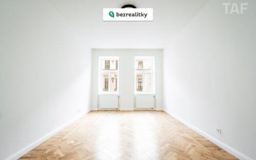 Prodej bytu 1+1, 40 m² – Praha, Smíchov, ulice Plzeňská