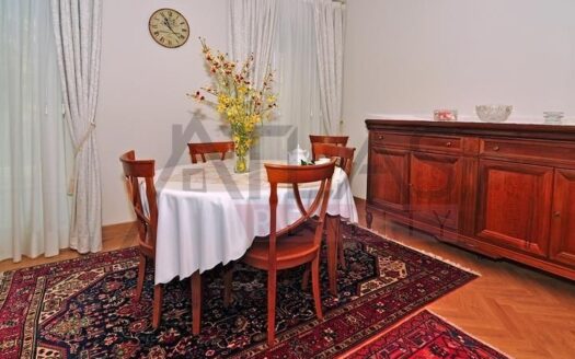 Pronájem bytu 3+kk, 96 m² – Praha, Vinohrady, ulice Italská