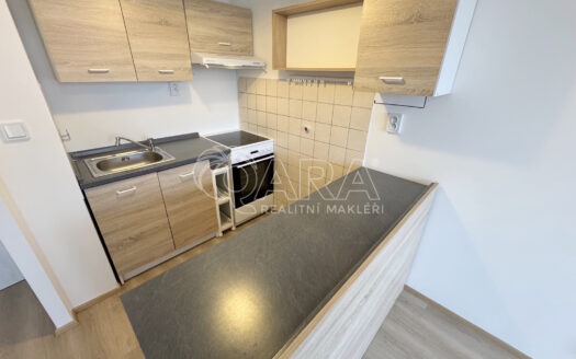 Pronájem bytu 2+kk, 41 m² – Praha, Modřany, ulice Levského