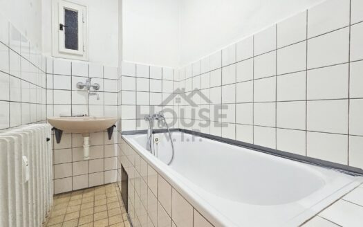 Prodej bytu 2+1, 64 m² – Praha, Vršovice, ulice 28. pluku