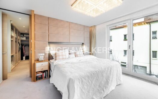 Pronájem bytu 3+kk, 130 m² – Praha, Smíchov, ulice Pod Děvínem