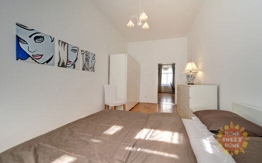 Pronájem bytu 4+1, 132 m² – Praha, Nové Město, ulice Biskupská