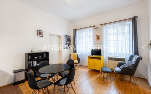 Pronájem bytu 2+kk, 33 m² – Praha, Malá Strana, ulice Valdštejnská