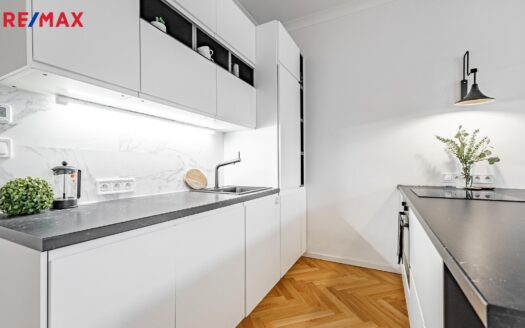Prodej bytu 1+kk, 27 m² – Praha, Žižkov, ulice Slavíkova