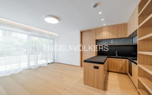 Pronájem bytu 3+kk, 69 m² – Praha, Libeň, ulice Valčíkova