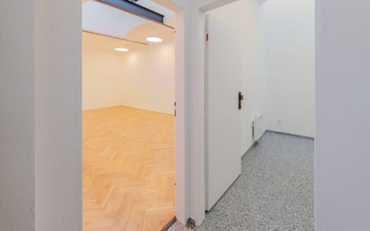 Pronájem bytu 2+kk, 50 m² – Praha, Staré Město, ulice U milosrdných