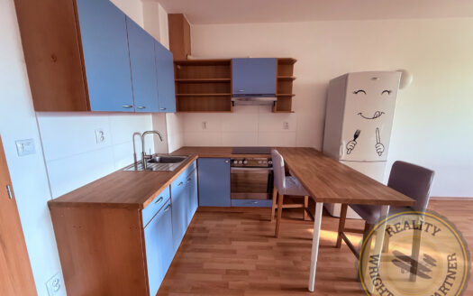 Prodej bytu 1+kk, 38 m² – Praha, Řeporyje, ulice Wiesenthalova