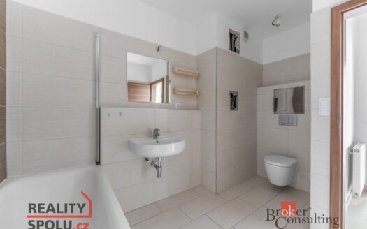 Pronájem bytu 2+kk, 47 m² – Praha, Libeň, ulice Nad Rokoskou