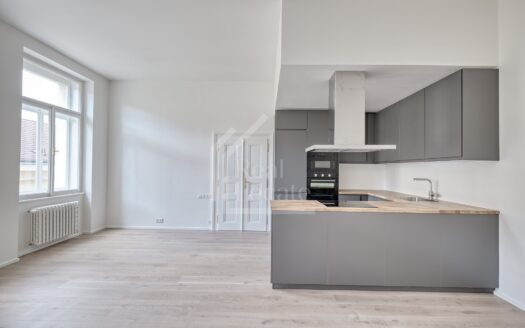 Pronájem bytu 3+kk, 70 m² – Praha, Nové Město, ulice Lazarská