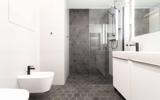 Pronájem bytu 2+1, 94 m² – Praha, Malá Strana, ulice Vlašská