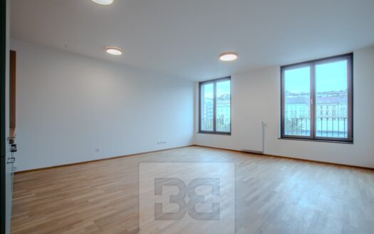 Prodej bytu 1+kk, 42 m² – Praha, Smíchov, ulice Toyen