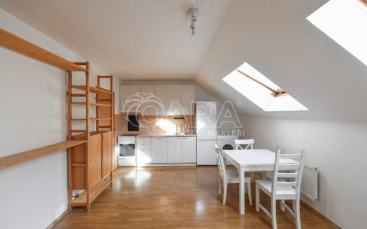 Pronájem bytu 2+kk, 44 m² – Praha, Vysočany, ulice Zbuzkova