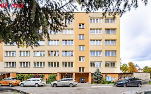 Prodej bytu 2+1, 58 m² – Praha, Uhříněves, ulice V bytovkách