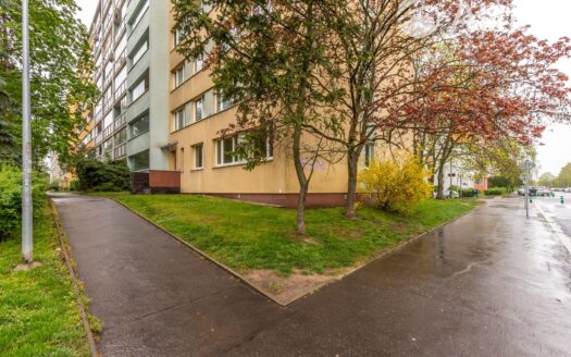 Prodej bytu 3+kk, 87 m² – Praha, Prosek, ulice Zárybská