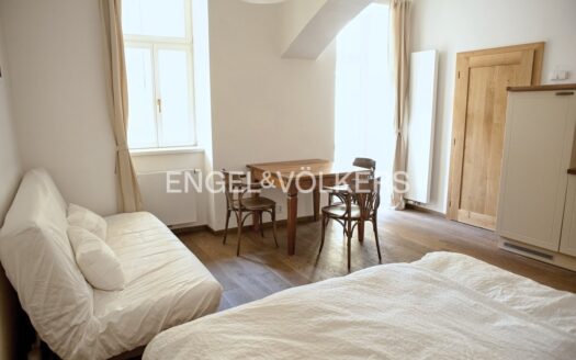 Pronájem bytu 1+kk, 32 m² – Praha, Nové Město, ulice Trojická