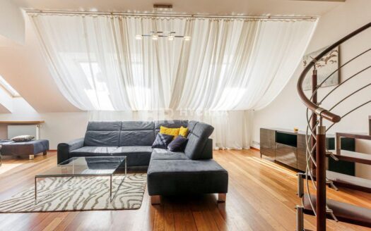 Pronájem bytu 3+kk, 159 m² – Praha, Vinohrady, ulice Korunní