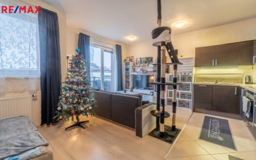 Prodej bytu 1+kk, 37 m² – Praha, Letňany, ulice Pavla Beneše