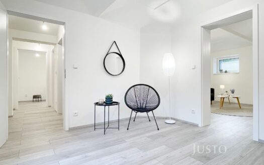 Prodej bytu 3+1, 66 m² – Praha, Zbraslav, ulice Žitavského