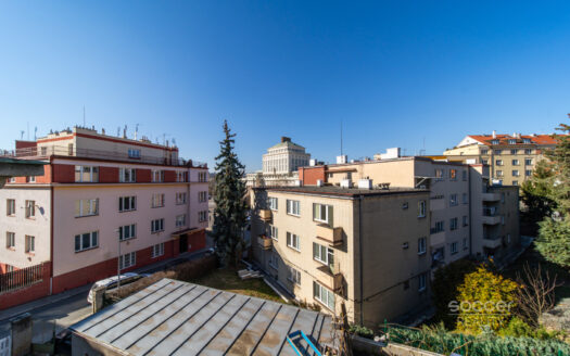 Pronájem bytu 2+1, 50 m² – Praha, Podolí, ulice Pravá