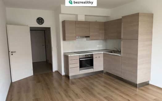 Prodej bytu 1+kk, 35 m² – Praha, Letňany, ulice Pavla Beneše