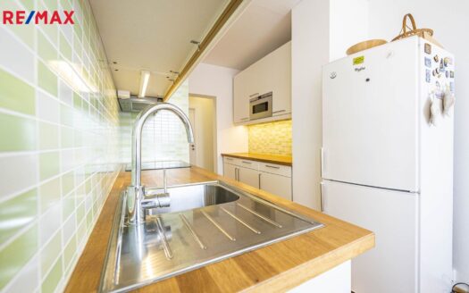 Pronájem bytu 3+1, 76 m² – Praha, Modřany, ulice Pejevové