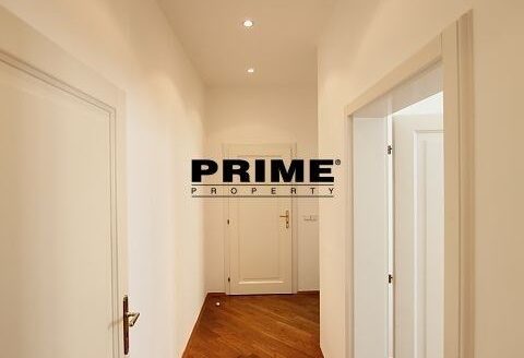 Pronájem bytu 4+1, 170 m² – Praha, Malá Strana, ulice Vlašská