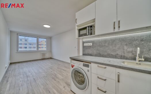 Pronájem bytu 2+kk, 45 m² – Praha, Horní Počernice, ulice Ruprechtická