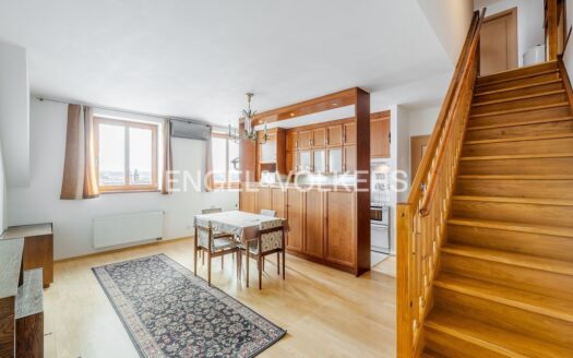 Pronájem bytu 3+kk, 80 m² – Praha, Smíchov, ulice Holečkova