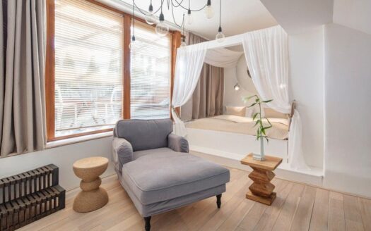 Pronájem bytu 1+1, 38 m² – Praha, Košíře, ulice Holečkova