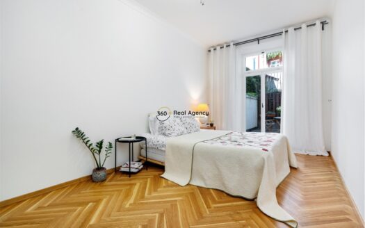 Prodej bytu 2+kk, 43 m² – Praha, Vršovice, ulice Černomořská