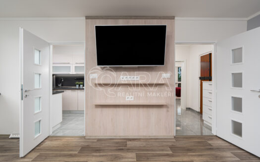 Prodej bytu 4+1, 75 m² – Praha, Libeň, ulice Na hájku