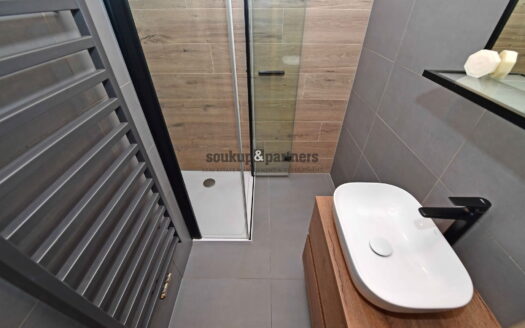 Pronájem bytu 3+kk, 53 m² – Praha, Radlice, ulice Na Farkáně III