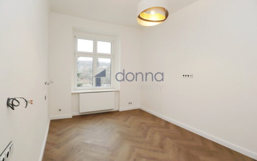 Pronájem bytu 3+kk, 95 m² – Praha, Libeň, ulice Sokolovská