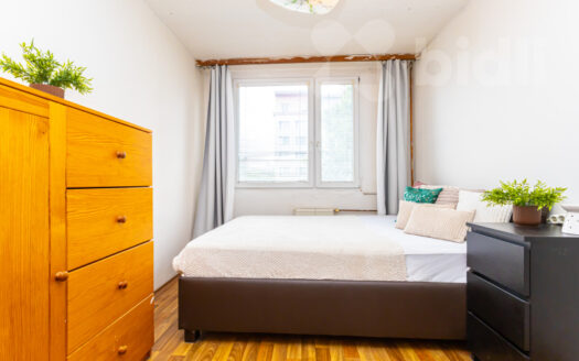 Prodej bytu 2+kk, 47 m² – Praha, Prosek, ulice Pískovcová