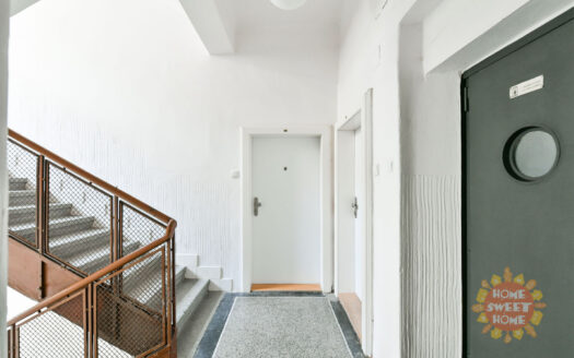 Pronájem bytu 2+kk, 50 m² – Praha, Vinohrady, ulice Lucemburská