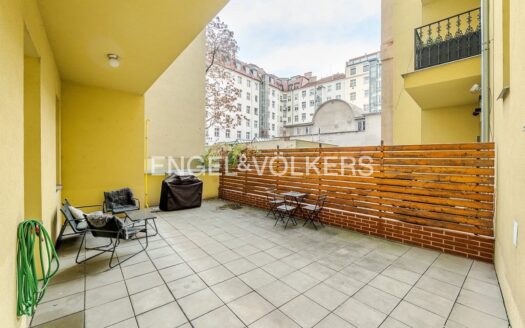 Pronájem bytu 1+kk, 32 m² – Praha, Nové Město, ulice Trojická