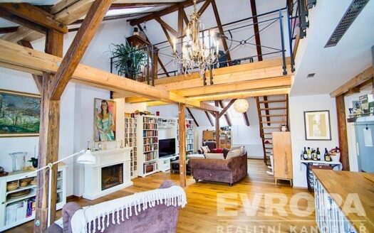 Prodej bytu 5+kk, 240 m² – Praha, Holešovice, ulice Pplk. Sochora