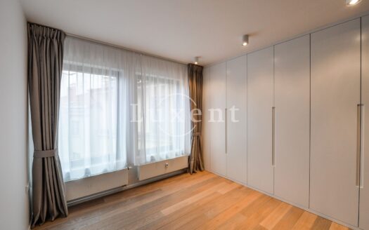 Pronájem bytu 3+kk, 156 m² – Praha, Vinohrady, ulice náměstí Jiřího z Poděbrad