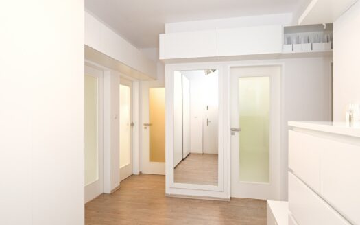 Pronájem bytu 3+1, 90 m² – Praha, Suchdol, ulice K Horoměřicům