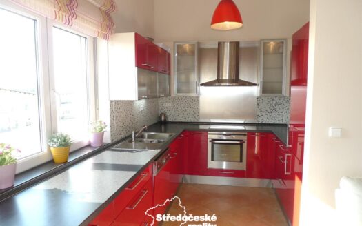 Pronájem bytu 4+kk, 234 m² – Praha, Suchdol, ulice Holubí