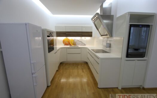 Pronájem bytu 3+kk, 100 m² – Praha, Střešovice, ulice Střešovická