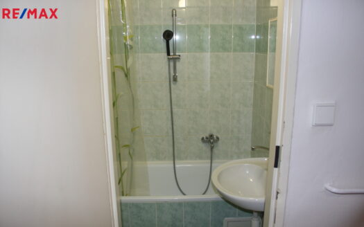 Pronájem bytu 3+1, 72 m² – Praha, Břevnov, ulice Bělohorská