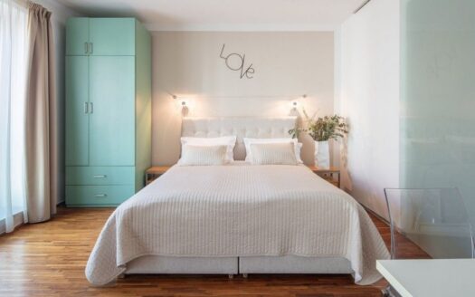 Pronájem bytu 1+kk, 30 m² – Praha, Košíře, ulice Holečkova