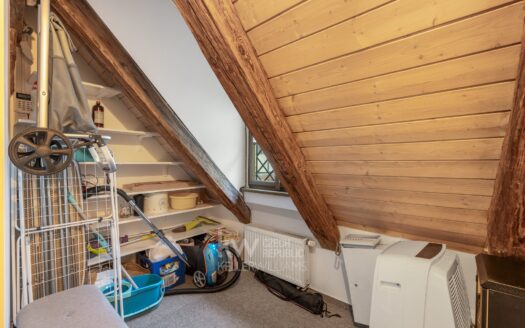 Pronájem bytu 1+kk, 75 m² – Praha, Nové Město, ulice Lodecká